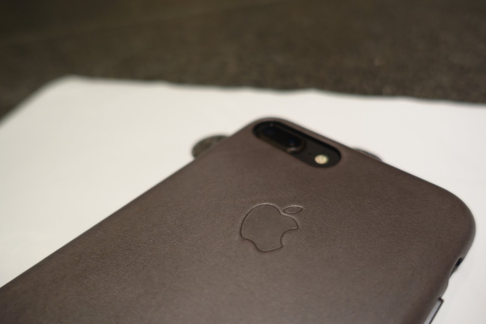 アップルiphone純正レザーケースのレビュー 耐久性は リーマンマイラー家の楽しみ方