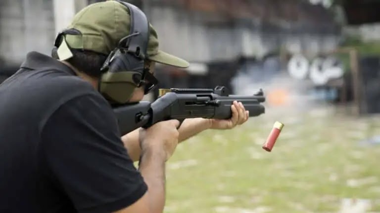 7 Best Noise-Canceling Headphones For Shooting: For Hearing Protection
