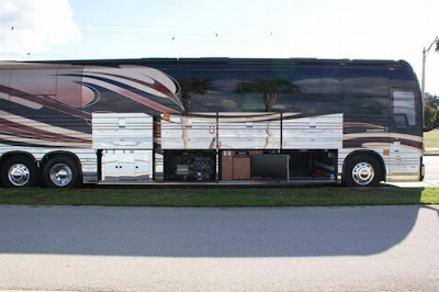 Excellent bus designed for travel Seen On  www.coolpicturegallery.us