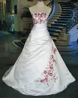 Vestidos de Novia Blanco y Rojo, parte 2