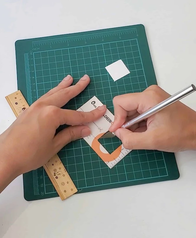 DIY Gauge Swatch Ruler using a Business Card