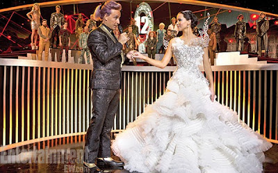 HUNGER GAMES 2, KATNISS' WEDDING DRESS WAS DESIGNED BY A YOUNG INDONESIAN DESIGNER, TEX SAVERIO