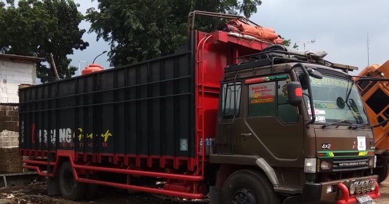 Sewa Fuso Jakarta Ekspedisi  ke  Sumatera Jawa Bali  PP 