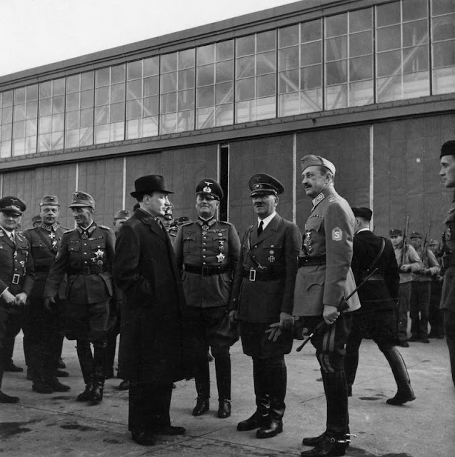 Adolf Hitler Carl Mannerheim worldwartwo.filminspector.com