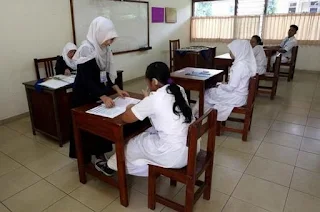 MENDIKBUD PERMUDAH SERTIFIKASI GURU USIA PENSIUN