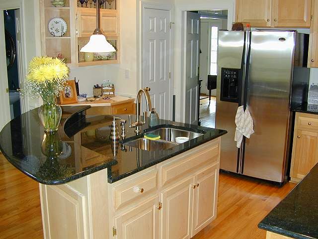 Space Around Kitchen Island