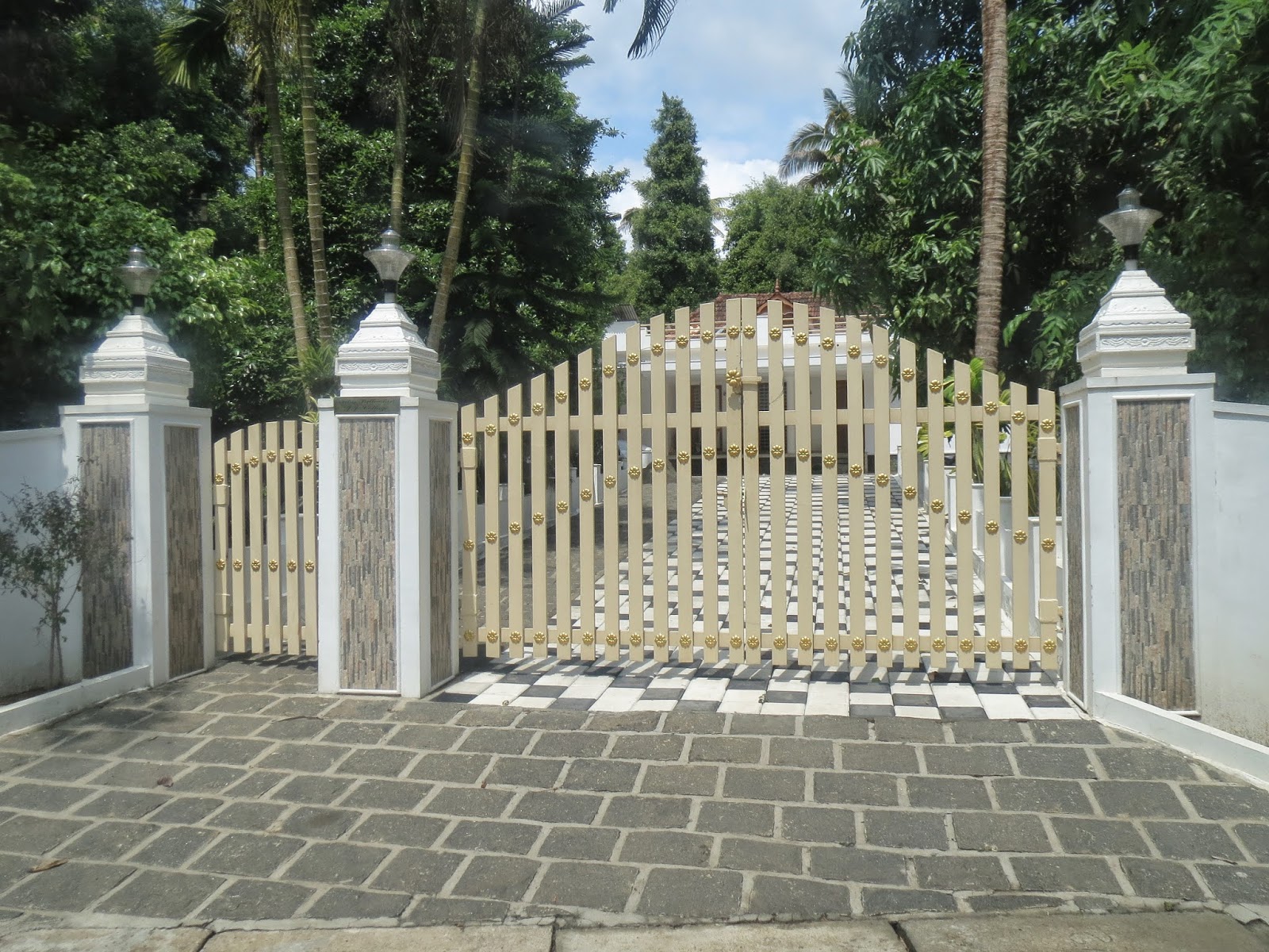 Kerala Gate Designs: Kerala House Gates