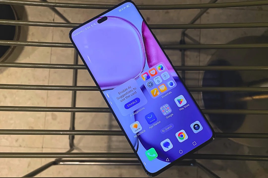 A stunning display is among the highlights of the HONOR X9c 5G.