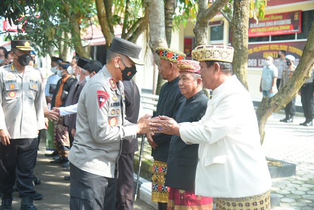Kunjungi Polres Lampung Tengah, Kapolda: Berbuatlah yang terbaik untuk masyarakat