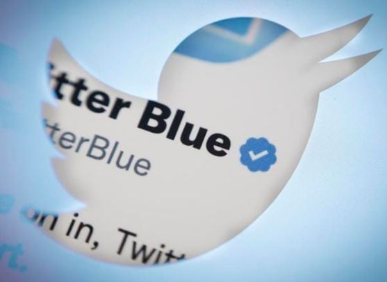 کیلیفورنیا: ٹوئٹر نے اپنے بلیو سبسکرائبرز کے لیے ٹویٹ میں ترمیم کرنے کے دورانیے کو دُگنا کر دیا ہے۔