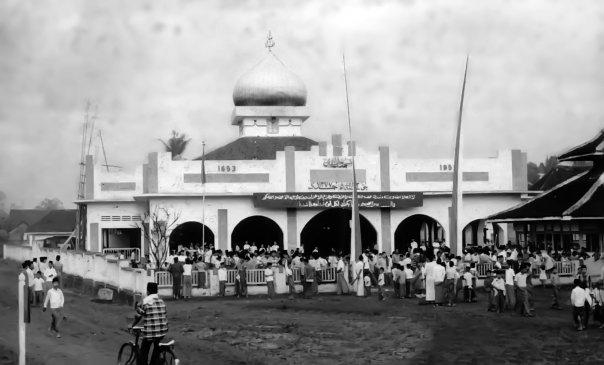 Hasil gambar untuk Masjid Jami Al Muttaqin Kaliwungu, Kendal