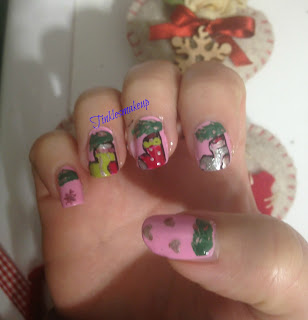 christmas_stockings_nail_art