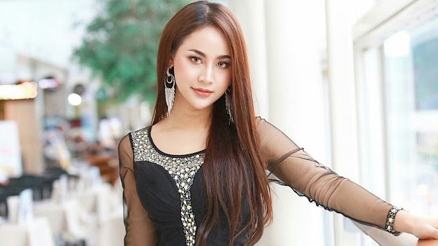 Chakkarin Singhannuta (Namkleng Inarin) – Most Beautiful Thai Ladyboy Models