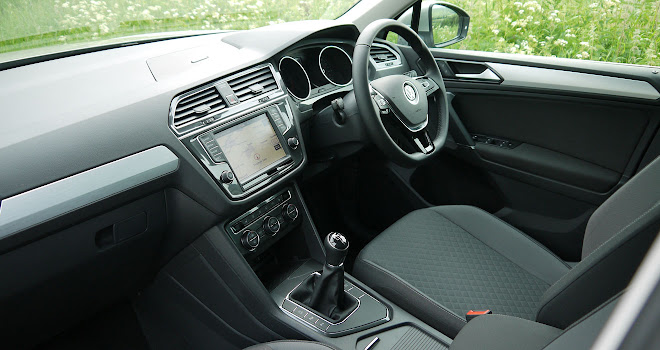 Volkswagen Tiguan front interior