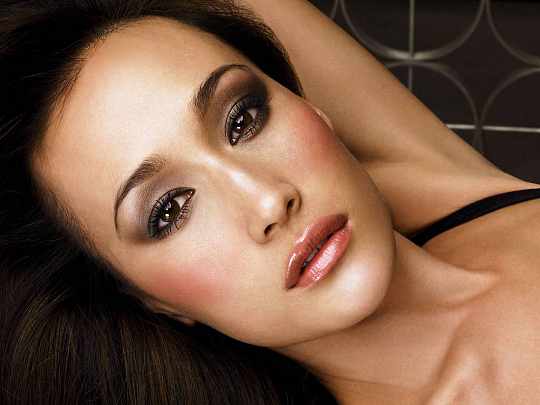 Maggie Q Biography and Photos Gallery