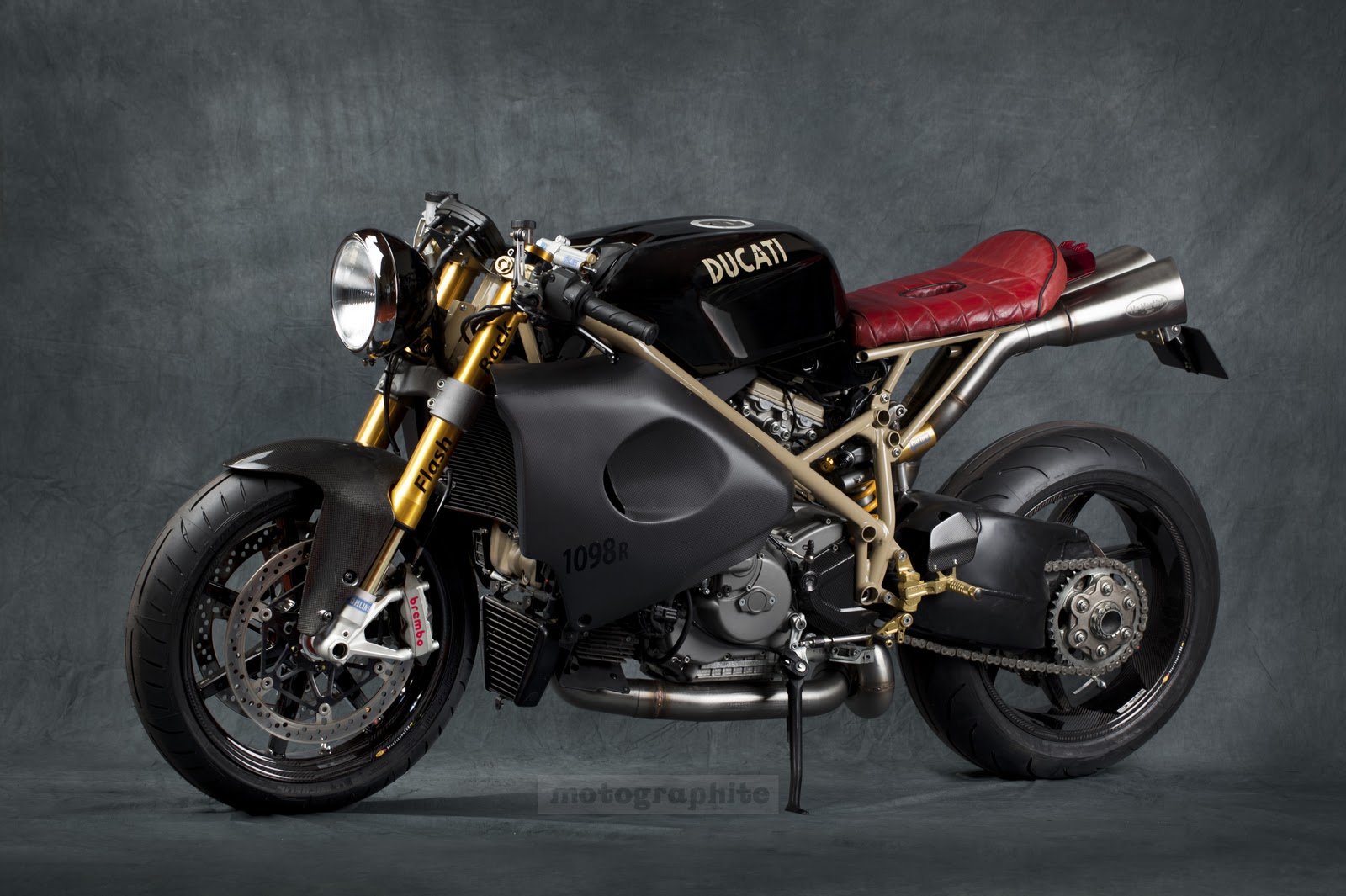 millecavalli LIFESTYLE: Ducati 1098R quot;FlashBackquot; by Mr Martini