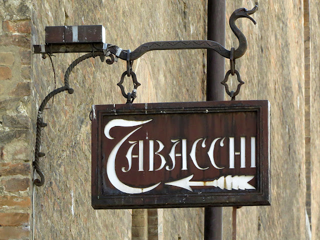 Old tobacconist sign, Via Rizzoli, Bologna