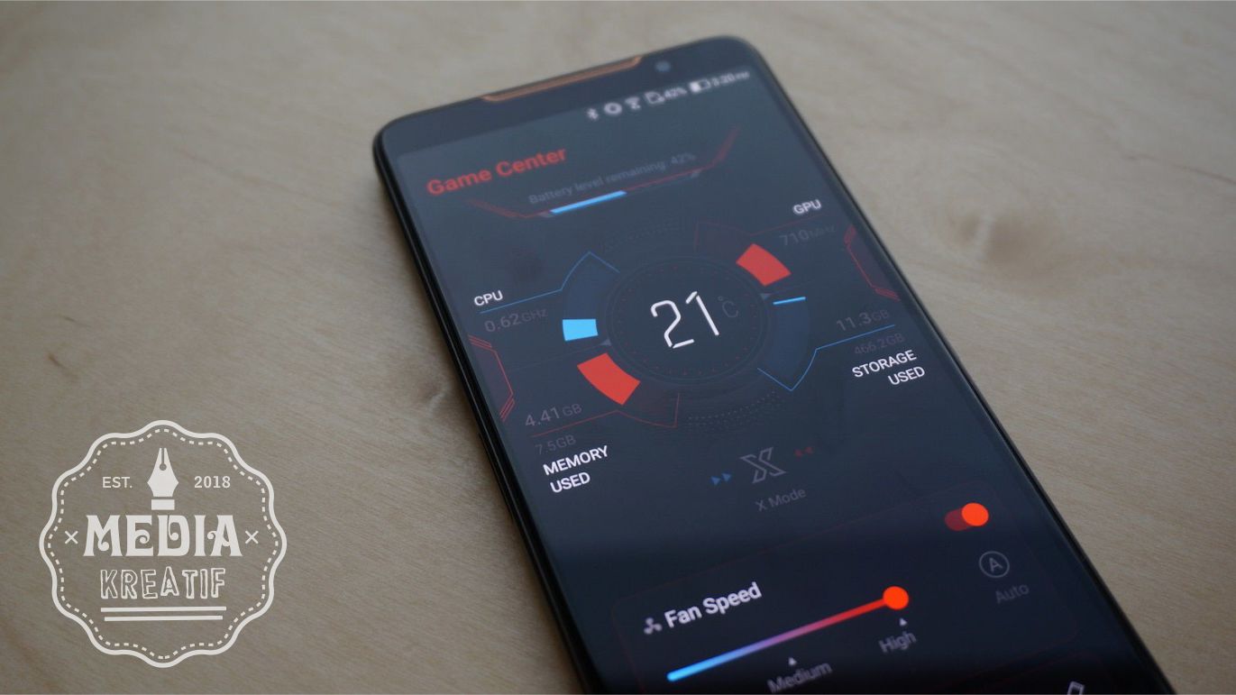 Review Dan Spesifikasi Lengkap Asus ROG Phone Rajanya Gaming