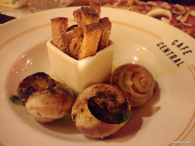 Paris Escargot