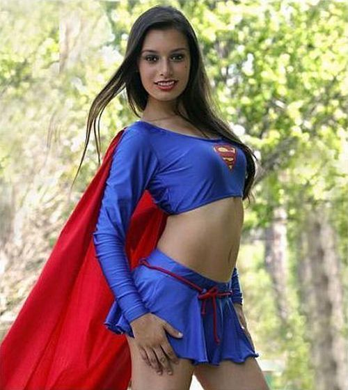 Selaputdara♀: Hot SUPERGIRL Cosplay