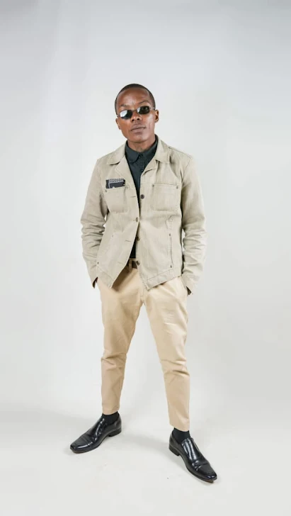 DOWNLOAD MP3 : Fidel Victor Feat Ambass - Xuladora (Prod Beira Ciry)
