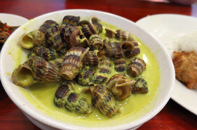 Hajah Maimunah, siput sedut