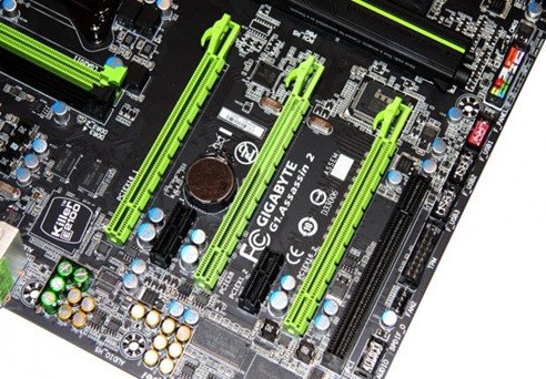 x4407_11_gigabyte_g1_assassin_2_intel_x79_motherboard_preview.jpg.pagespeed.ic.LfNmLONEyM