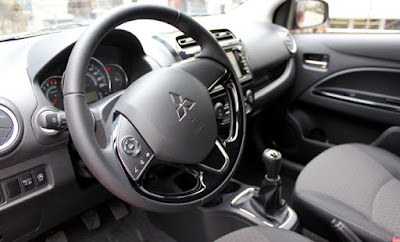 Interior del Mitsubishi Space Star