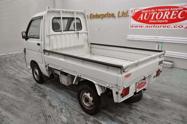 1998 Daihatsu Hijet 0.35ton 4WD for Tanzania to Dar es salaam