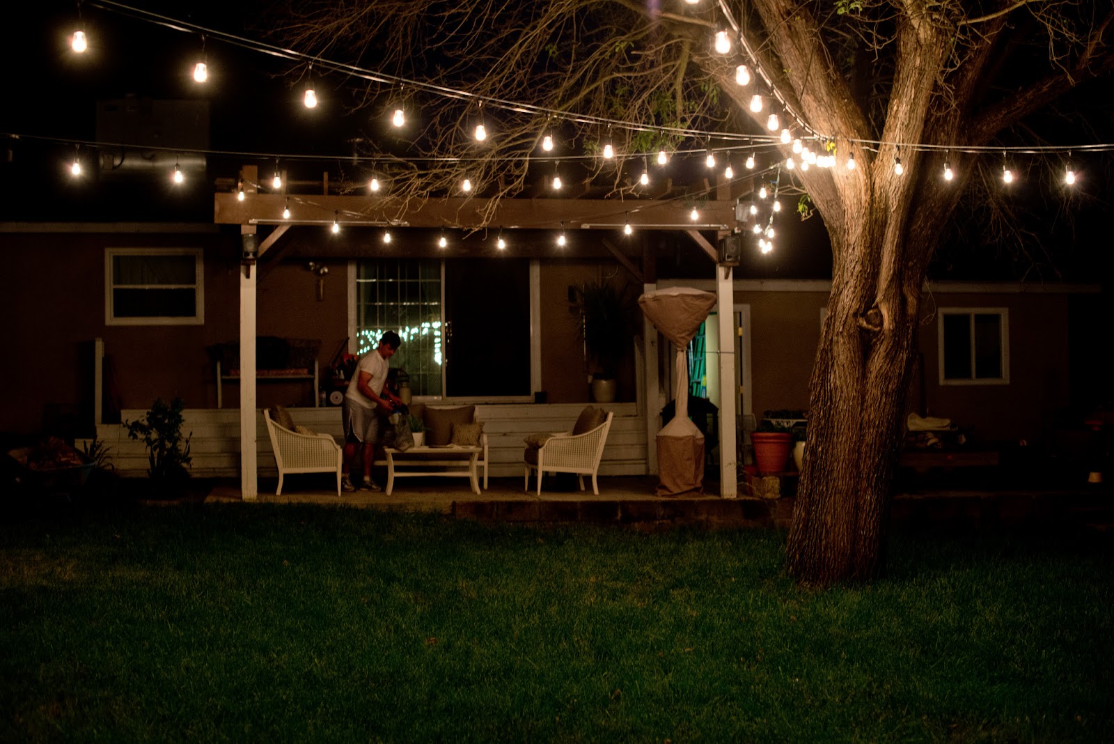 Domestic Fashionista : Industrial Vintage Backyard Lighting