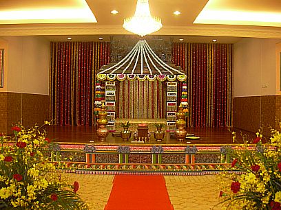 Decorating A Hall For A Wedding