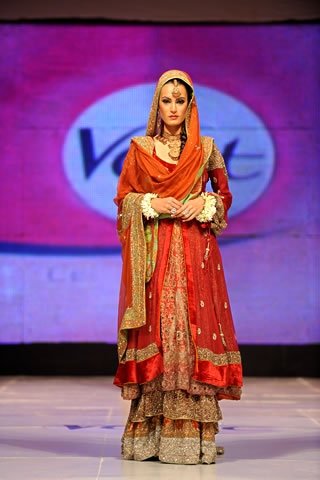 Pakistani Model Bridal Anarkali Fashion, Orange Colou Bridal Anarkali Dress