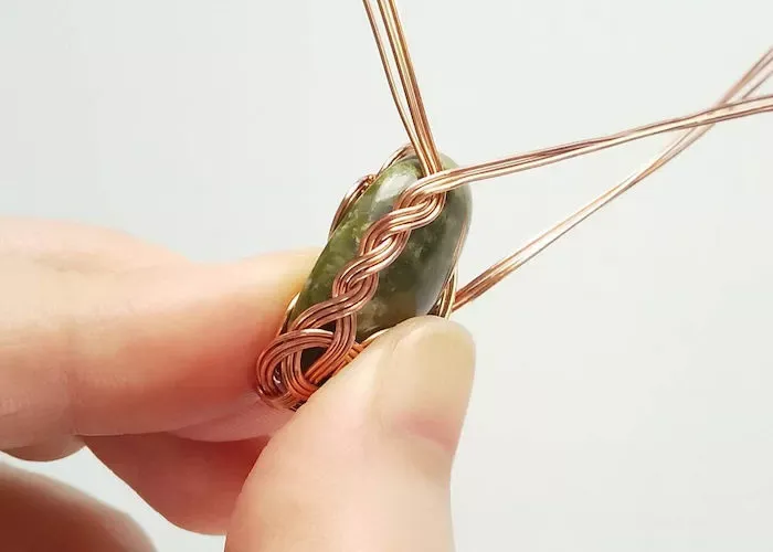 淡路結びのワイヤーラップ Step9:ねじり飾りを作る