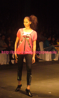 Kpop Portal | Glitz & Glam on Freego S/S 2010 at Philippine Fashion Week