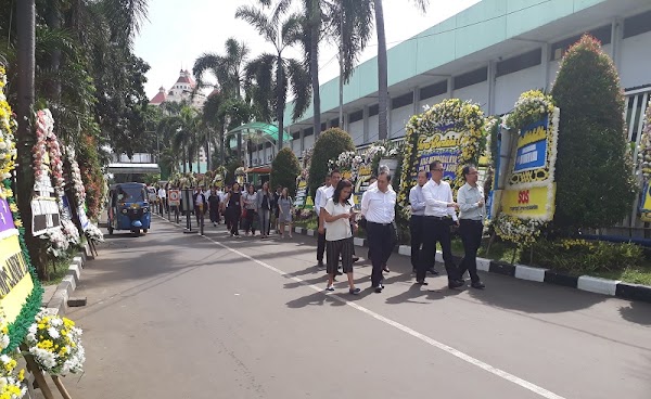 Istri Miliarder RI Tutup Usia, Pengusaha Lokal hingga Asing Padati Rumah Duka