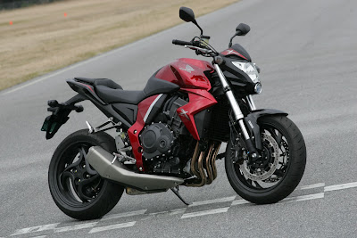 2010 Honda CB1000R on Track