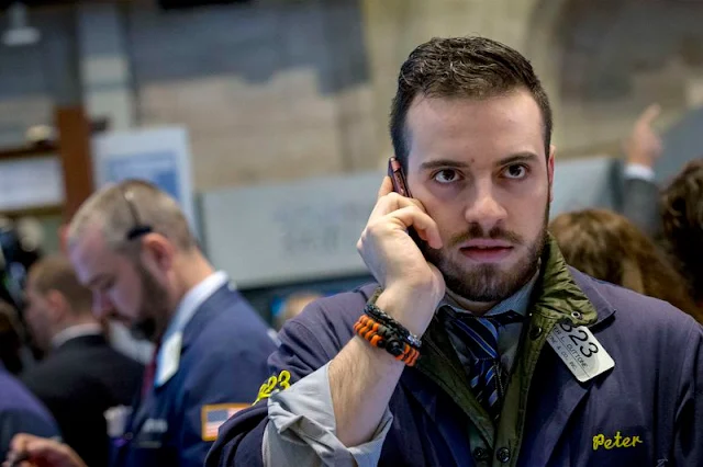 Stock Market Today: Dow ends higher as energy surge helps offset tech stumble