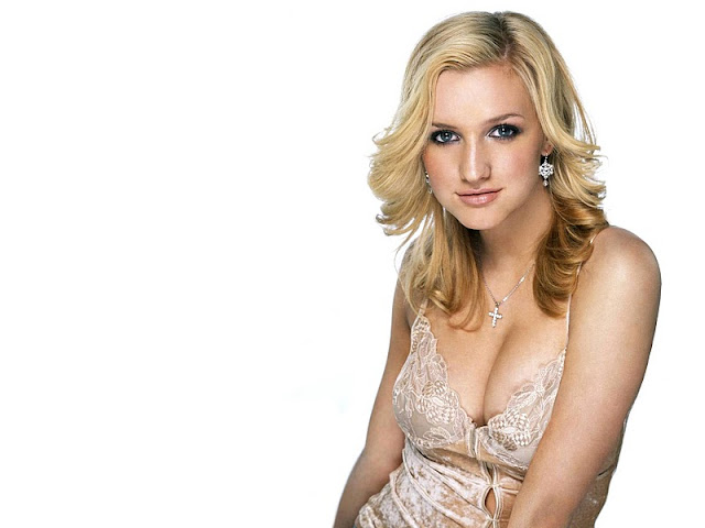 Singer Ashlee Simpson