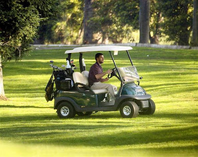 Justin Timberlake and Mom goes golfing once again