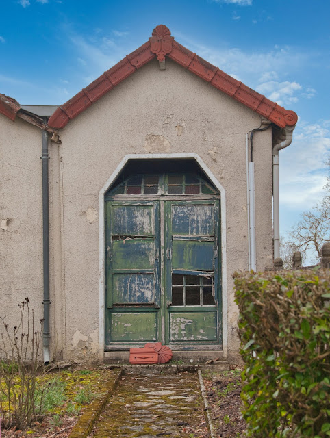 jiemve, maison abandonnée avec changement de ciel