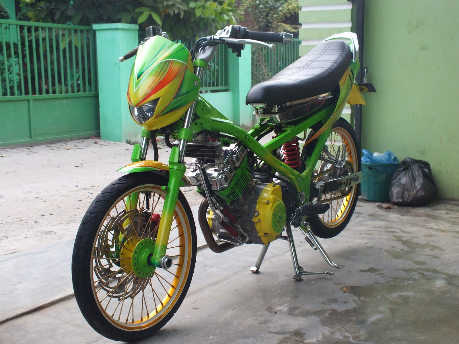 Rumah Motor Modifikasi