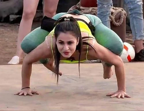 Nisha Dhaundiyal yoga pose hot photos