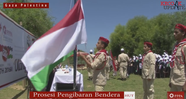 Rakyat Palestina Kibarkan Bendera Merah Putih Di iringi Lagu Indonesia Raya