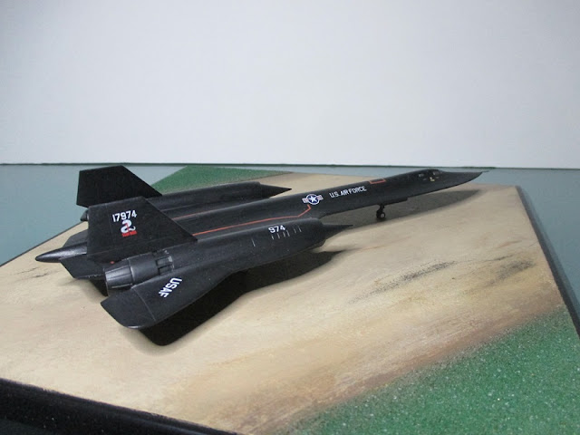 1/144 Lockheed SR-71 Blackbird diecast metal aircraft miniature