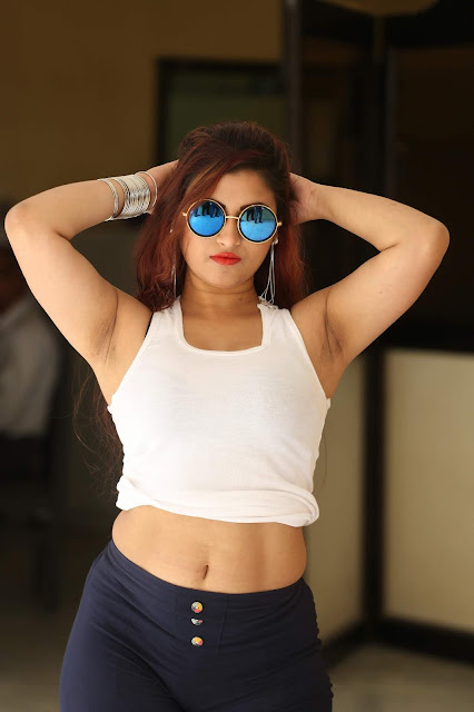 Gunnjan Aras's Hot Armpit and Navel in Tollywood