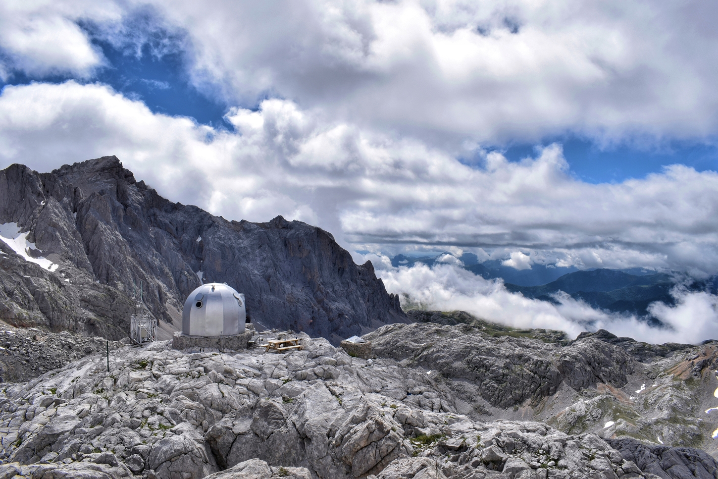 refugio mas alto de los picos de europa