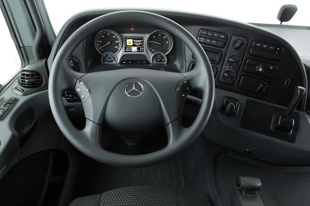 Mercedes Actros 2651 2016 Interior