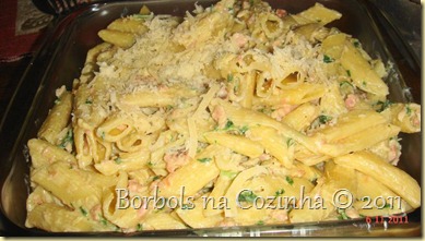 Penne  ao creme de bacon e parmesão