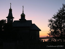 Село Кузомень. Вид на Церковь Сретенья Господня и реку Варзуга.