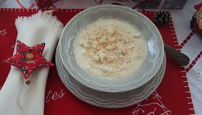 Sopa de coliflor y almendras